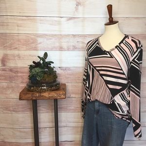 Chicos Geometric Design T